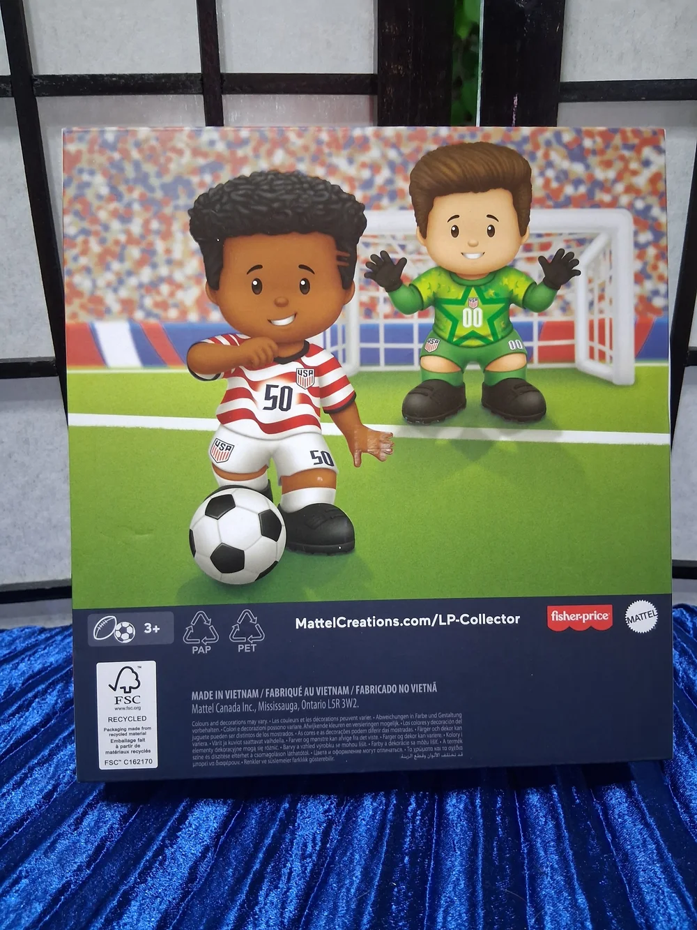 Little People USA Soccer Figures — Red & Green Team Pack